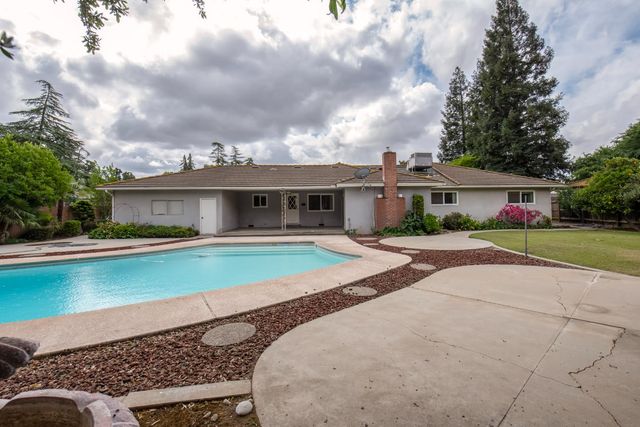 1620 W Vartikian Avenue, Fresno, CA 93711