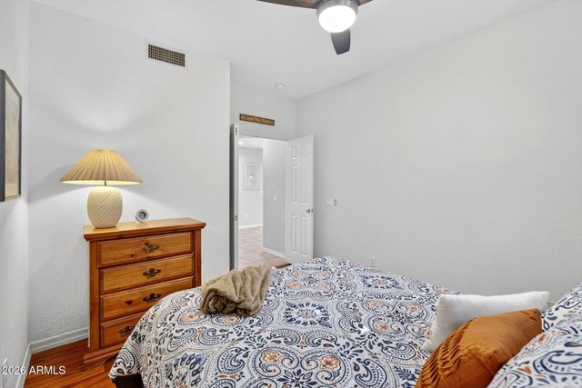 6977 W LONE CACTUS Drive, Glendale, AZ 85308