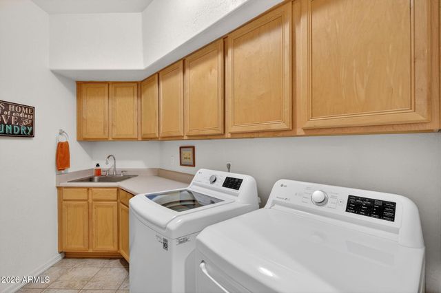 6977 W LONE CACTUS Drive, Glendale, AZ 85308