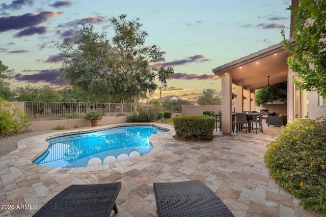6977 W LONE CACTUS Drive, Glendale, AZ 85308