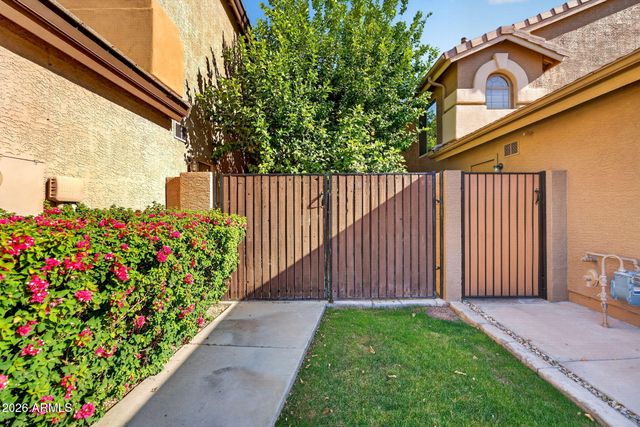 6977 W LONE CACTUS Drive, Glendale, AZ 85308