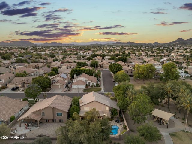 6977 W LONE CACTUS Drive, Glendale, AZ 85308