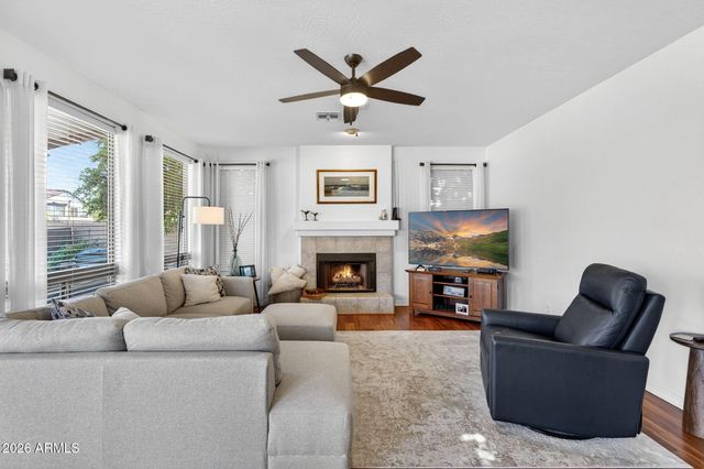 6977 W LONE CACTUS Drive, Glendale, AZ 85308