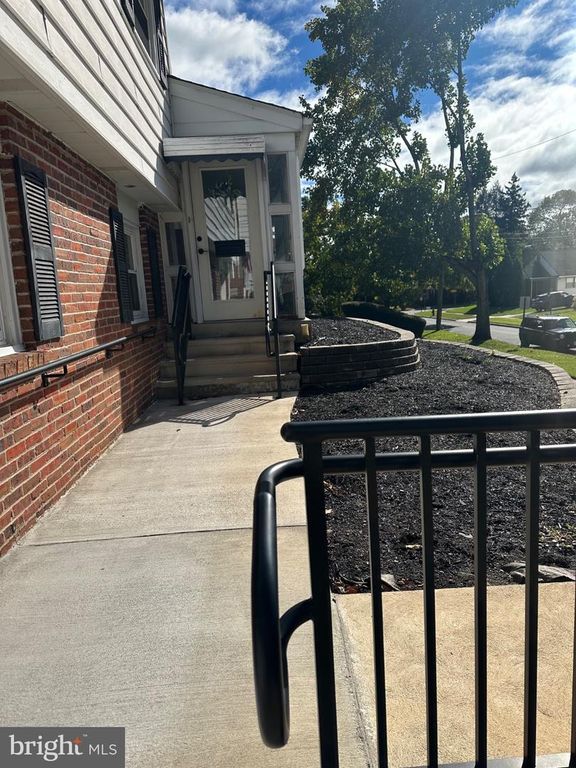 210 MORNINGSIDE DR, TRENTON, NJ 08618 — photo 2