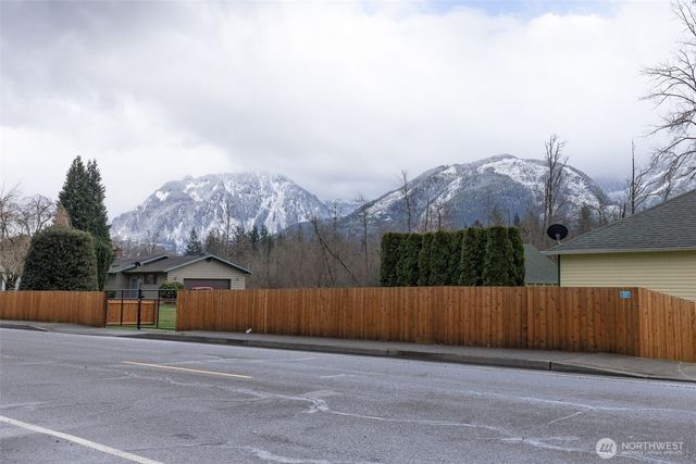 105 May Creek Road, Gold Bar, WA 98251