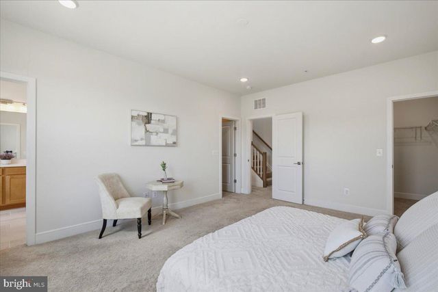 43382 FARRINGDON SQ, Broadlands, VA 20148