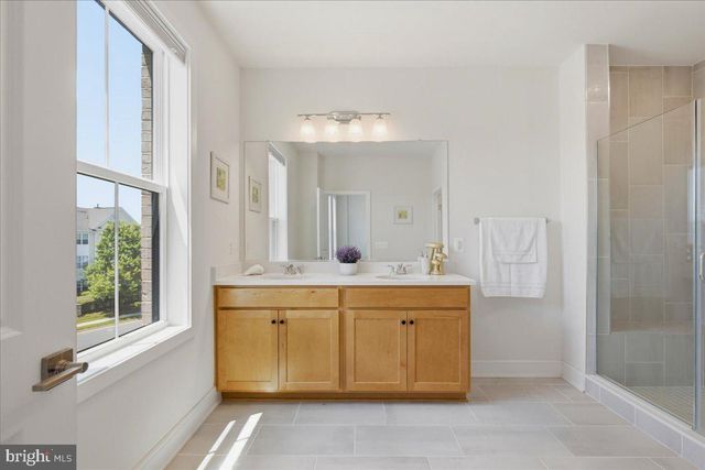 43382 FARRINGDON SQ, Broadlands, VA 20148