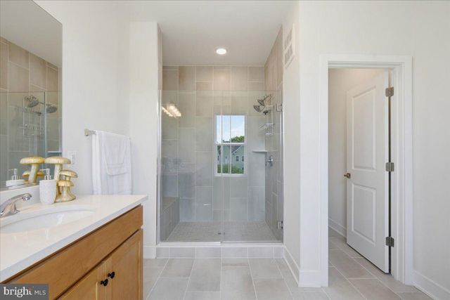 43382 FARRINGDON SQ, Broadlands, VA 20148