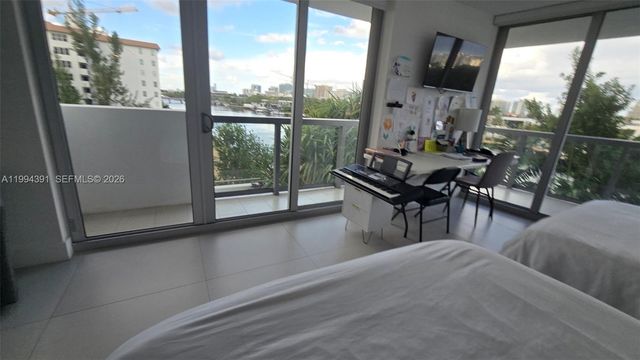 9261 E Bay Harbor Dr 402, Bay Harbor Islands, FL 33154