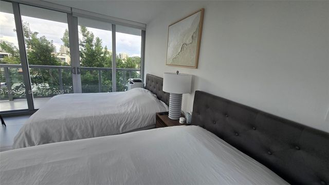 9261 E Bay Harbor Dr 402, Bay Harbor Islands, FL 33154