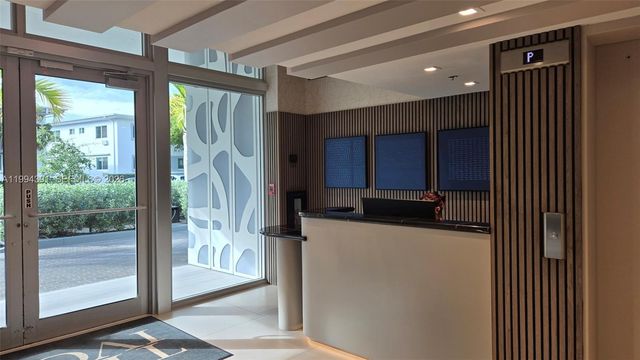 9261 E Bay Harbor Dr 402, Bay Harbor Islands, FL 33154