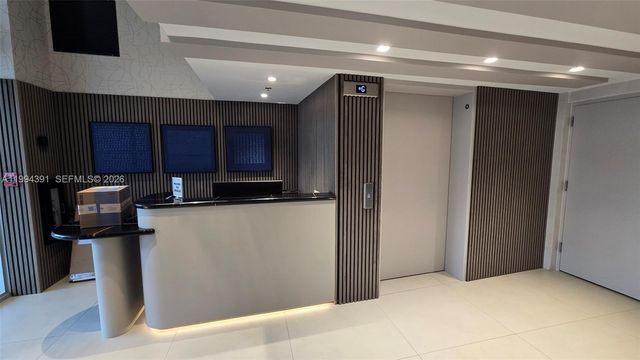 9261 E Bay Harbor Dr 402, Bay Harbor Islands, FL 33154