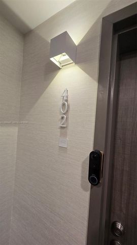 9261 E Bay Harbor Dr 402, Bay Harbor Islands, FL 33154