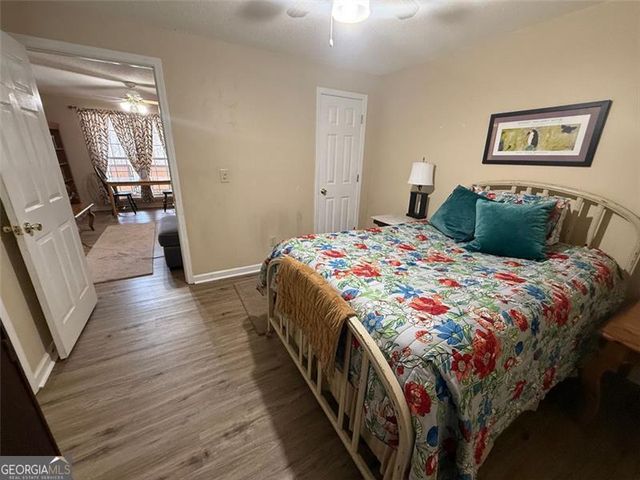 490 GOLDEN Avenue, Dahlonega, GA 30533