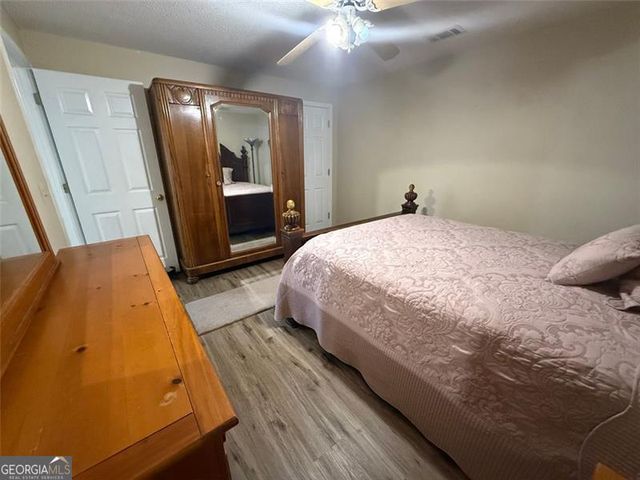 490 GOLDEN Avenue, Dahlonega, GA 30533