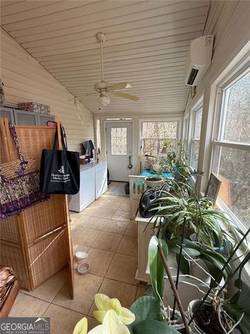 490 GOLDEN Avenue, Dahlonega, GA 30533