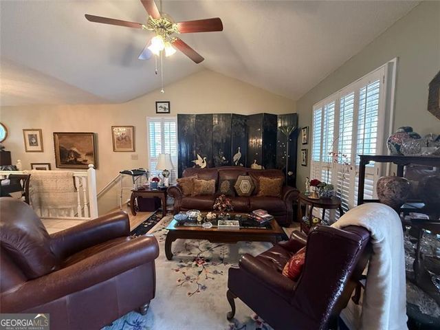 490 GOLDEN Avenue, Dahlonega, GA 30533