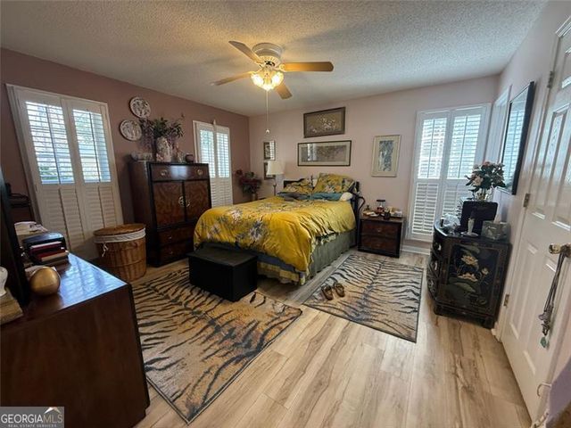 490 GOLDEN Avenue, Dahlonega, GA 30533