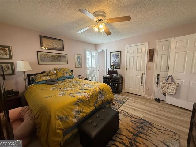 490 GOLDEN Avenue, Dahlonega, GA 30533