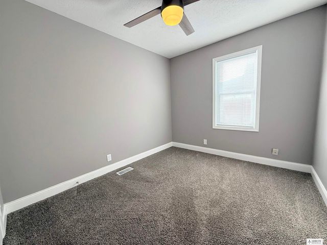 2215 Holdrege Street, Lincoln, NE 68503