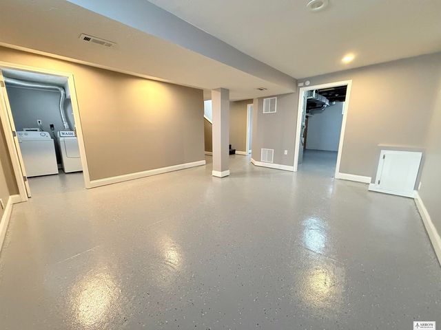 2215 Holdrege Street, Lincoln, NE 68503