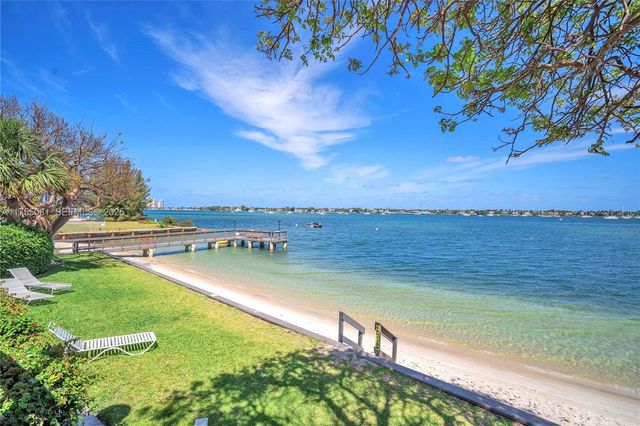 5600 N Flagler Drive 304, West Palm Beach, FL 33407