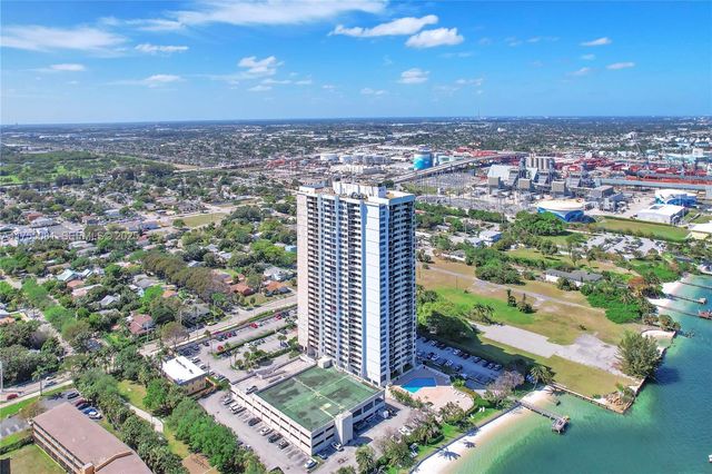 5600 N Flagler Drive 304, West Palm Beach, FL 33407