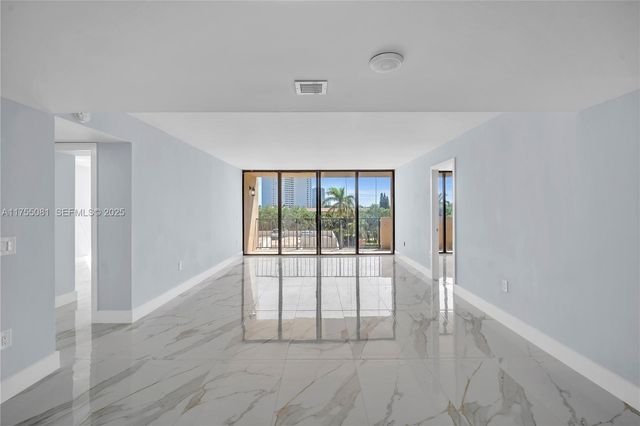 5600 N Flagler Drive 304, West Palm Beach, FL 33407