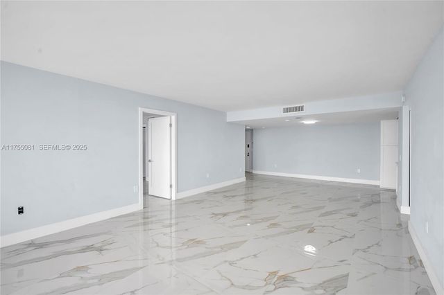 5600 N Flagler Drive 304, West Palm Beach, FL 33407