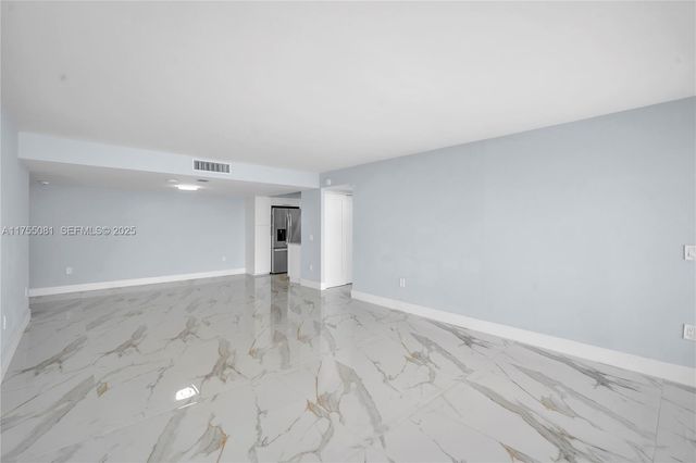5600 N Flagler Drive 304, West Palm Beach, FL 33407