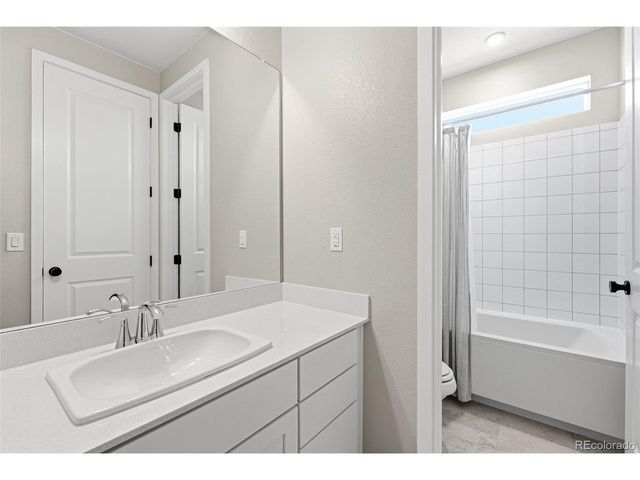 507 Leo Dr, Erie, CO 80516