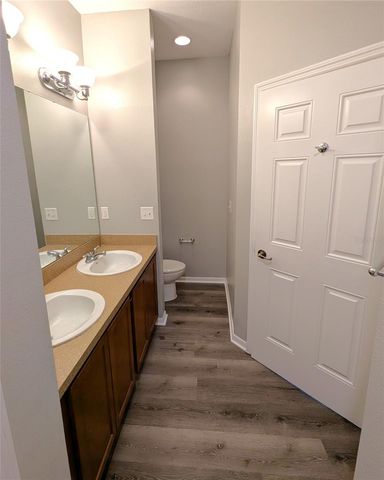 8319 KING BLOSSOM COURT, Tampa, FL 33615