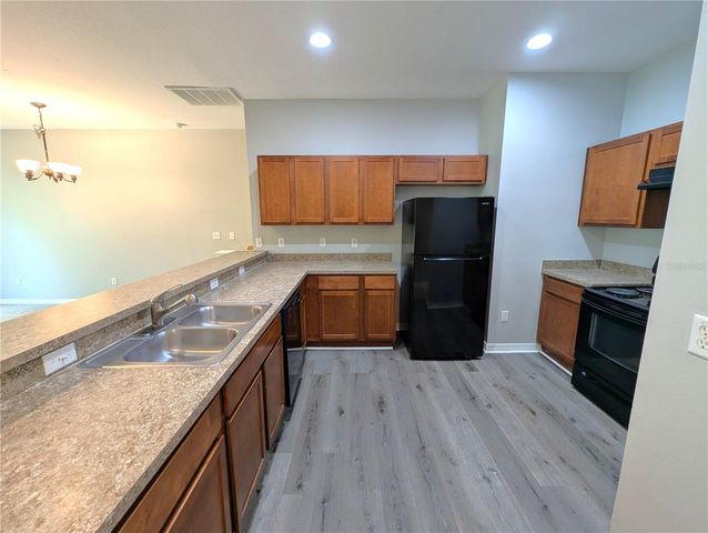 8319 KING BLOSSOM COURT, Tampa, FL 33615