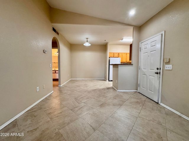 2929 W Yorkshire Drive Unit 2020, Phoenix, AZ 85027