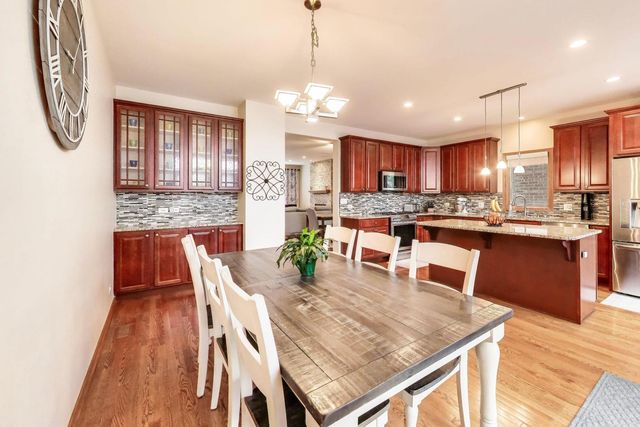 5038 N Rutherford Avenue, Chicago, IL 60656