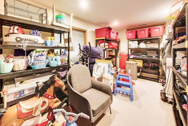 5038 N Rutherford Avenue, Chicago, IL 60656