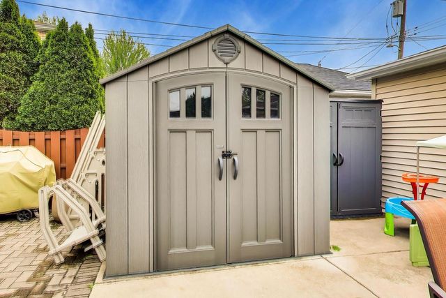 5038 N Rutherford Avenue, Chicago, IL 60656