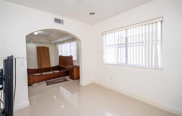 14372 NW 83rd Avenue, Miami Lakes, FL 33016