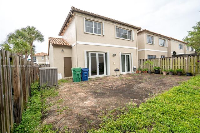 14372 NW 83rd Avenue, Miami Lakes, FL 33016