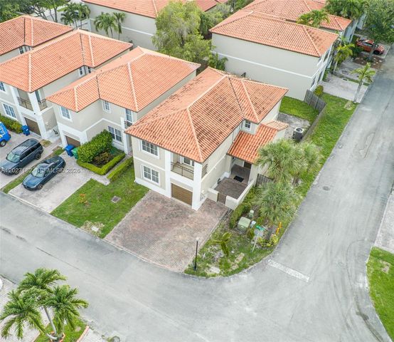 14372 NW 83rd Avenue, Miami Lakes, FL 33016