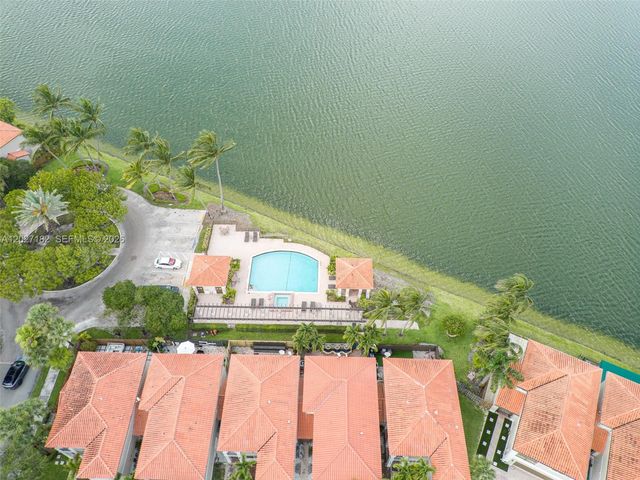 14372 NW 83rd Avenue, Miami Lakes, FL 33016