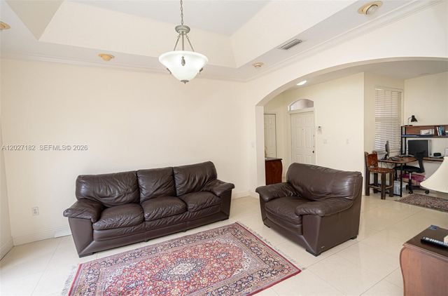 14372 NW 83rd Avenue, Miami Lakes, FL 33016