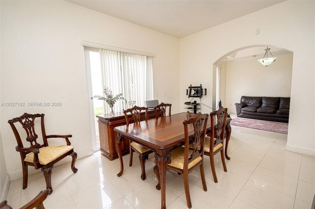 14372 NW 83rd Avenue, Miami Lakes, FL 33016