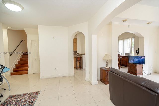 14372 NW 83rd Avenue, Miami Lakes, FL 33016