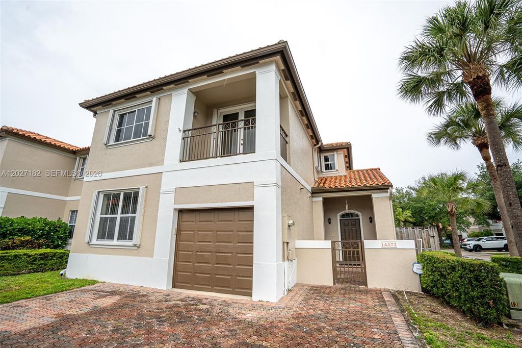 14372 NW 83rd Avenue, Miami Lakes, FL 33016