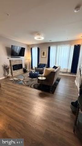 6915 STODDERT LN, Landover, MD 20785