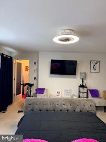 6915 STODDERT LN, Landover, MD 20785