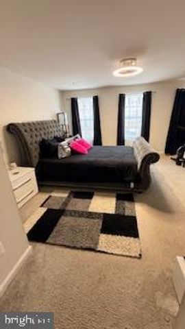 6915 STODDERT LN, Landover, MD 20785