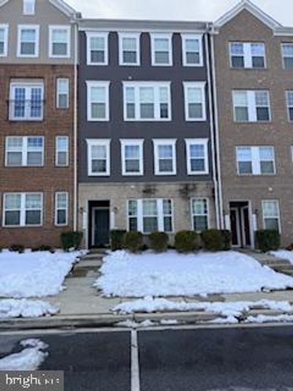 6915 STODDERT LN, Landover, MD 20785