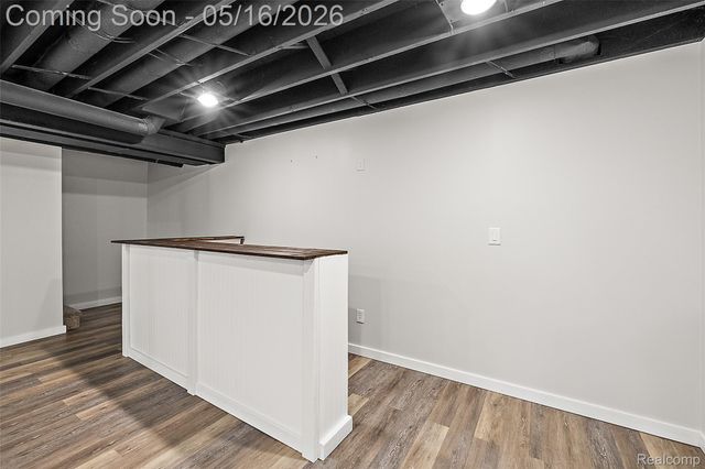 215 La Plaza Court, Royal Oak, MI 48073